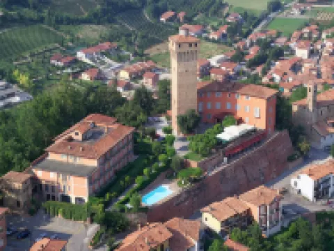 Hotel Castello di Santa Vittoria - Santa vittoria d’alba