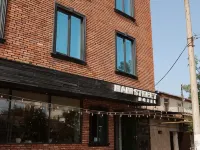 Main Street Apartments Hotels in Derbent