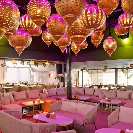 555 Hotel Clubbing Adults Only Отели рядом с достопримечательностью «Сады Агдал»