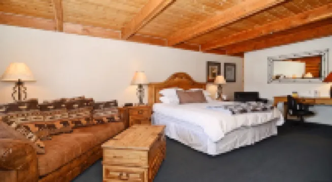 The Boulder Creek Lodge