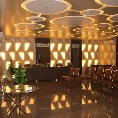Hotel Empire
