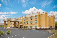 Comfort Suites Lewisburg Hotels in Watsontown