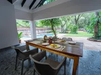 Mopani Lodge Victoria Falls Hotels in Hwange
