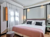 Boutique Hotel Luna Triunfo Granada Отели рядом с достопримечательностью «Беиро»
