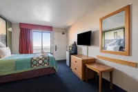 巴斯托溫德姆速8飯店