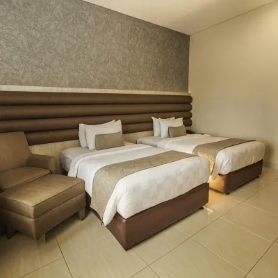 Hotel Gren Alia Tugu Tani ガンビル駅周辺のホテル