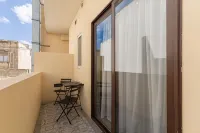 Quaint Boutique Hotel Xewkija - Pysäköinti