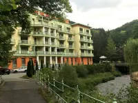Slunecni Lazne Apartments Hotel a 