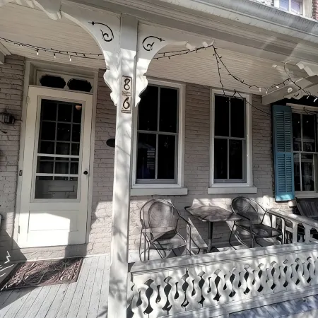 Charming Lambertville Home! Отели в г. Хантердон