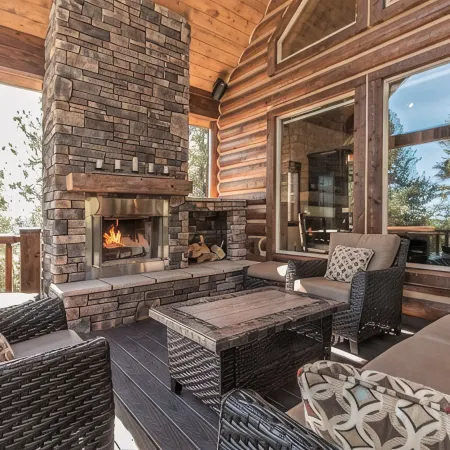 Mountain Top Luxury Retreat - Elegant Cabin Near Zion and Bryce