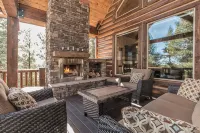Mountain Top Luxury Retreat - Elegant Cabin Near Zion and Bryce