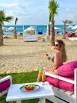Paradise Inn Beach Resort - Beach