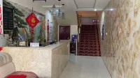 Yulin Xiangxu Theme Hotel - Inns