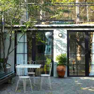 Chic Studio in Old Tbilisi Steps from Funicular & Sights Hotel Exterior