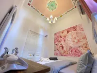 “Athenas” Neoclassic Harbour View Apartment