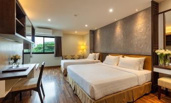 The Grand Napat