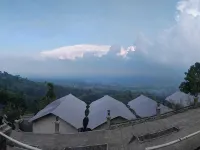 glamping royal mulia Hotels in Kuningan Regency