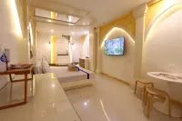 โรงแรมดรีมเวิลด์อีสต์ออร์ทิกัส