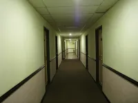 Hotel Centrepoint (Self Check in after 5PM) - parking