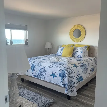 Newly Renovated- Oceanfront Condo Queen’s Grant - WiFi, Pool, Boat Ramp & Dock