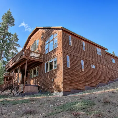 5bd3ba, sleeps 10 Mountain View Hot Tub/Poker/Pool table, near Ski Resort