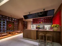 YunGuan Shunde House Resort Hotel  （Jinghong, West Shuangjing Starlight Night Market Shop) - Jacuzzi