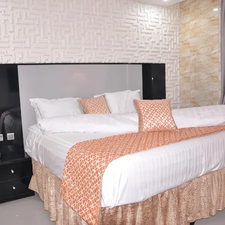 Quince Garden Hotel