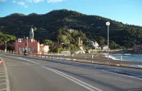 The house of Ambra, 100m. from beach, balconies-parking-wi-fi- A. C.- ascens