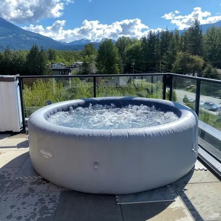 Stylish 3 bedroom townhome with rooftop patio Hotels in Squamish