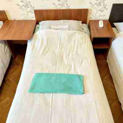 Merci Living quarters Rooms
