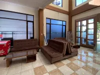 RedDoorz Plus @ edOtel Malang - 3 Yıldız