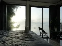 Room in front of Sunset Beach หาดทรายรี附近的飯店