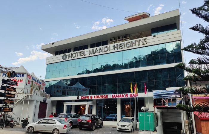 Hotel Mandi Heights - Bar, Fine Dining & Banquet Hall