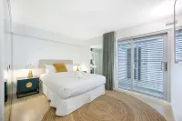 Beach Front Urban 2 Bedrooms - parking