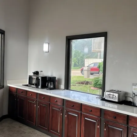 Studio 6 Hammond, LA I12 I55