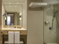 Mövenpick Hotel Istanbul Bosphorus Hotels near Yildiz-Park
