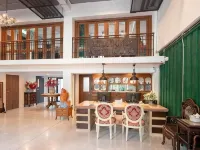 Ago Hotel Chinatown Отели рядом с достопримечательностью «Пирс Си-Пхрая»