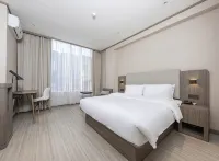 Huachang Hotel (Lincang No.1 Middle School)