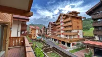 Haituoshan Valley Swiss Garden Town Homestay - Mountain view
