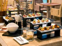グランド フォーウィングス コンベンション ホテル バンカピ周辺のホテル