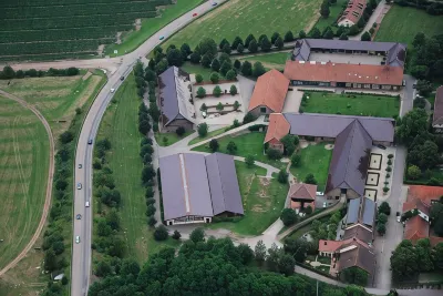 Der Linslerhof - Hotel, Restaurant, Events & Natur Hotel di 