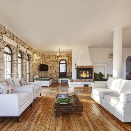 Vinifera Vineyards Hotel