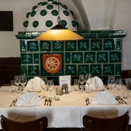 Kaiser Von Österreich, Historik- Und Thermalhotel