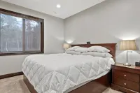 艾蘭帕克湖畔配有私人碼頭的小屋 - 木屋