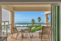 Top Floor, Oceanfront Luxurious 1-Bedroom Suite w/ Spacious Balcony and the Reef - 3-Star