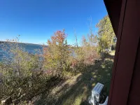Red Cabin Retreat on Island Lake - Perfect for Fishing & Wildlife Lovers - Chalé