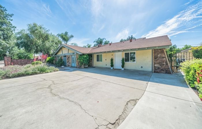 Chic & Fresh 2BSuite in Glendora