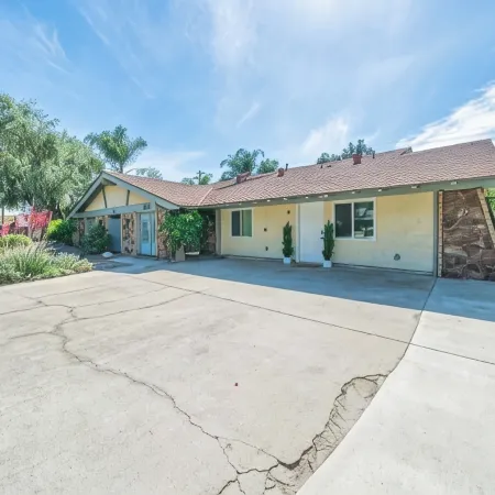 Chic & Fresh 2BSuite in Glendora