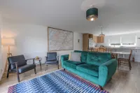 Heathercroft House-Beautiful, Modern 3 Bedroom House with Stunning Views - 4 ดาว