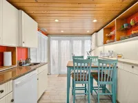Romantic Couples Beach Getaway ,with private beach, hammocks and umbrellas Hotels in Flagler Beach